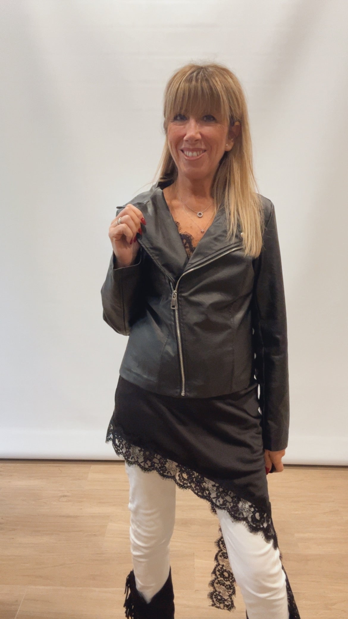 Sottoveste pizzo asimmetrico