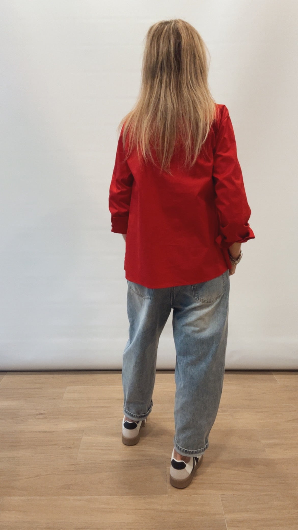 Camicia bottoni asimmetrici