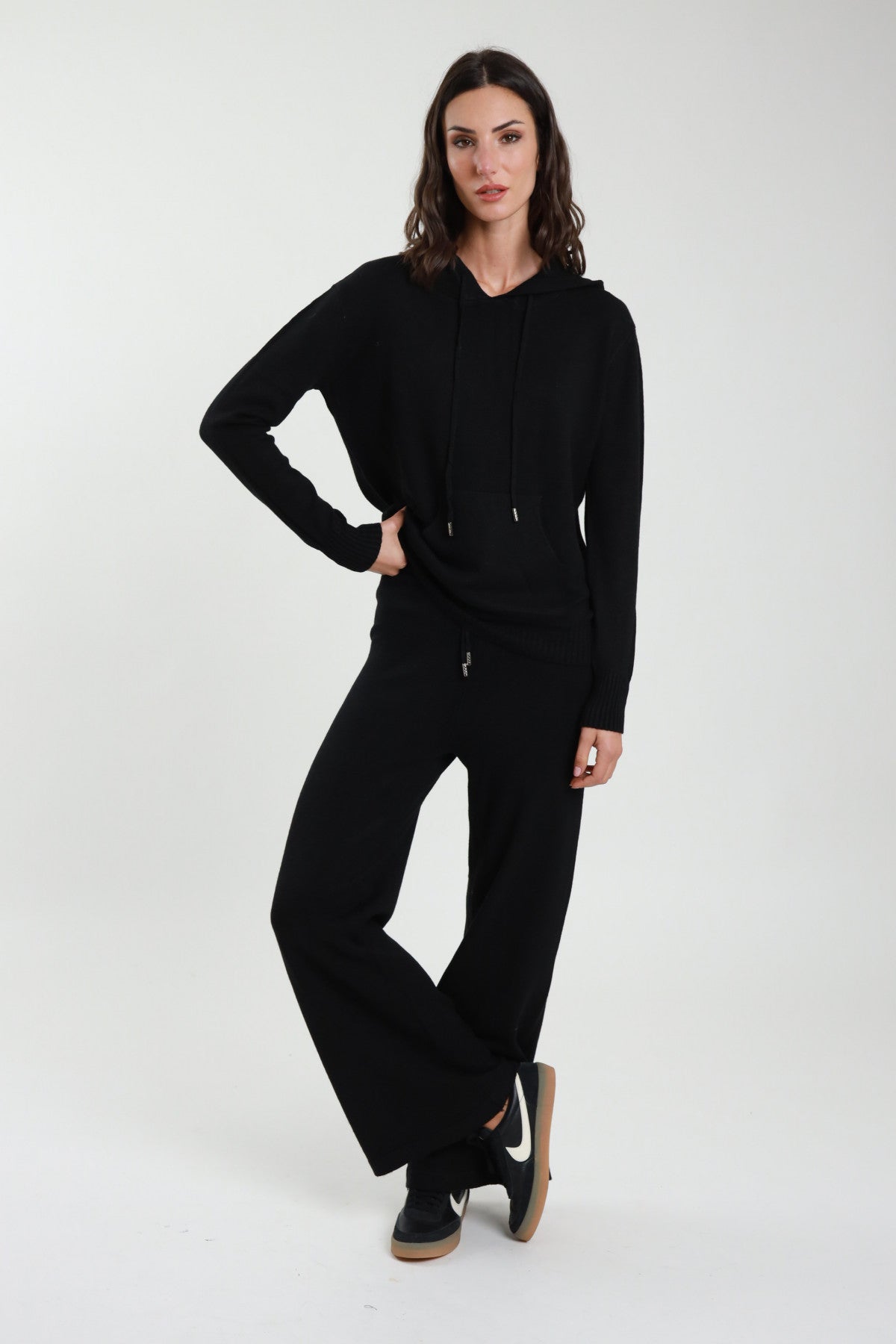 COMPLETO IN MAGLIA FELPA + PANTALONI