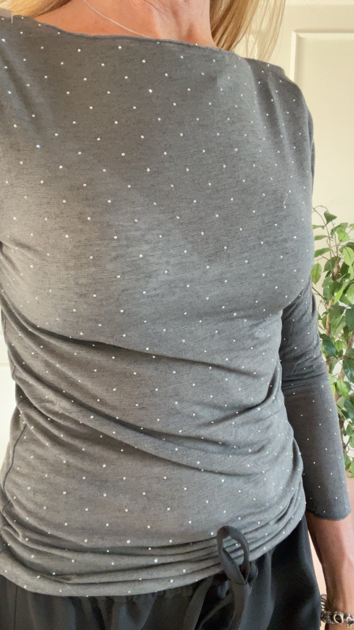 Maglia cashmere con micro borchie