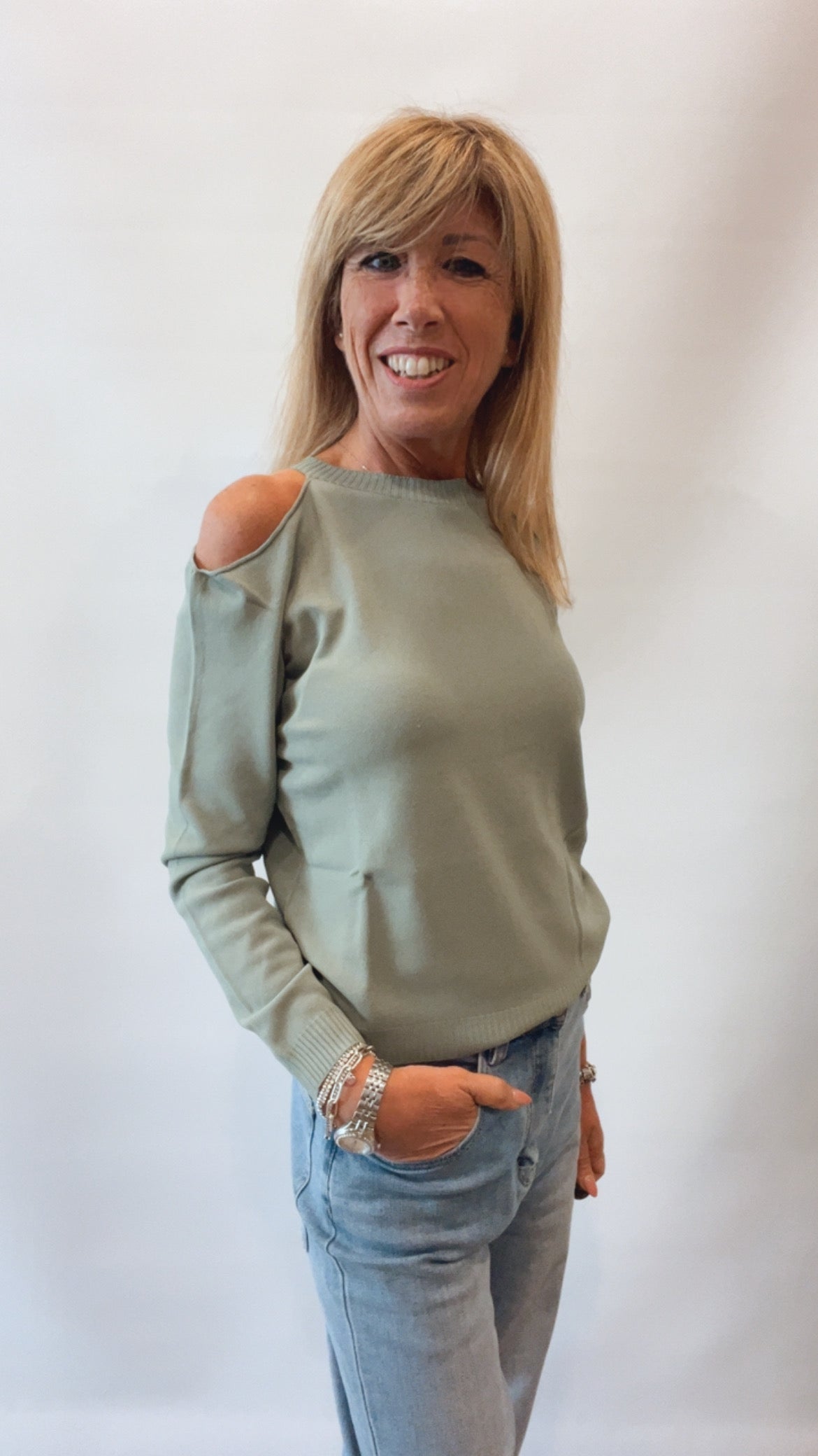 Maglia cut out