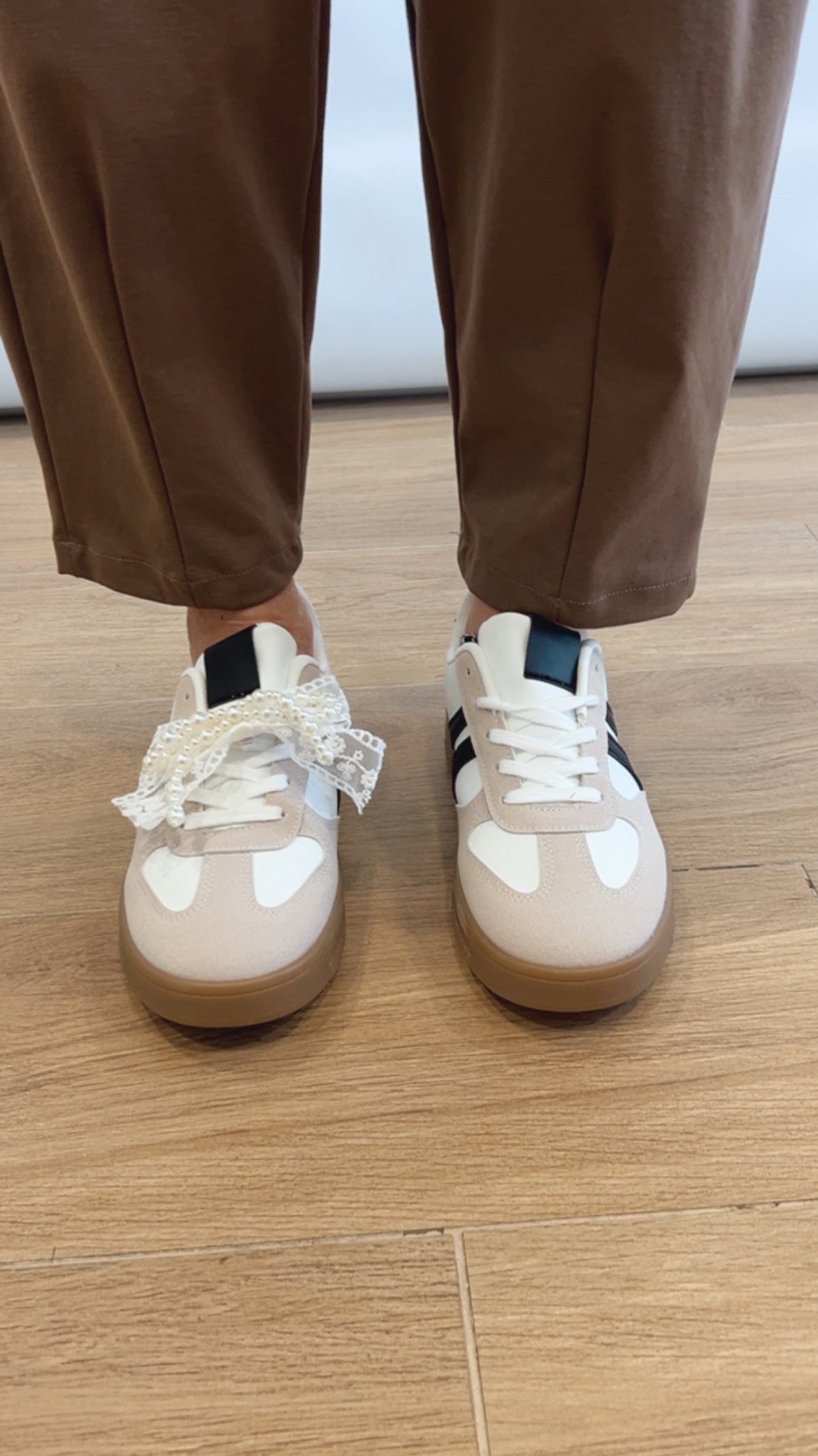 Sneaker fiocco pizzo