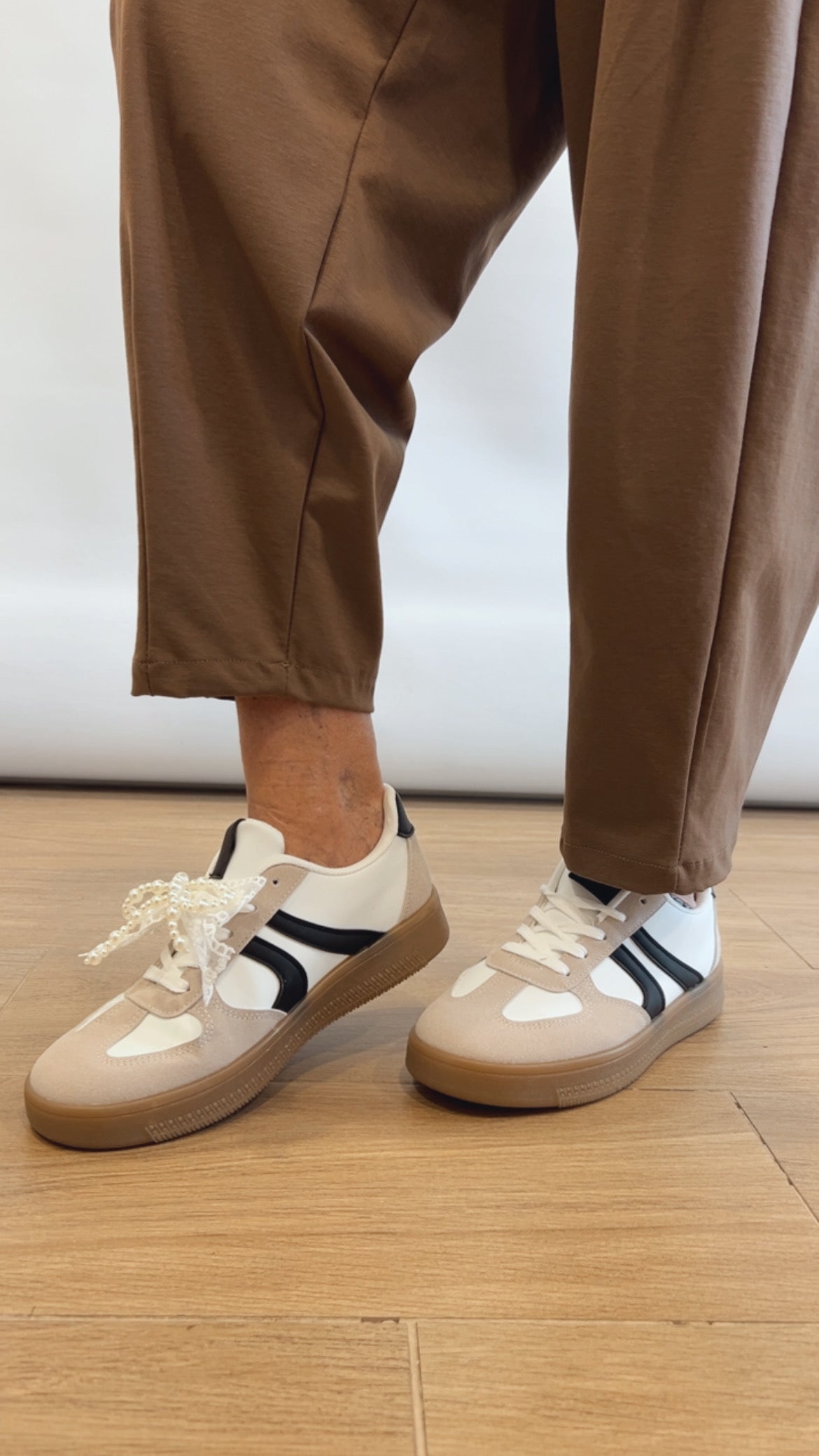Sneaker fiocco pizzo