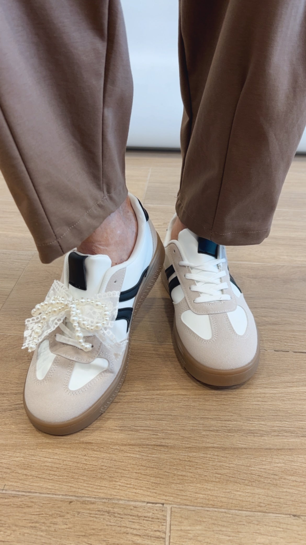 Sneaker fiocco pizzo