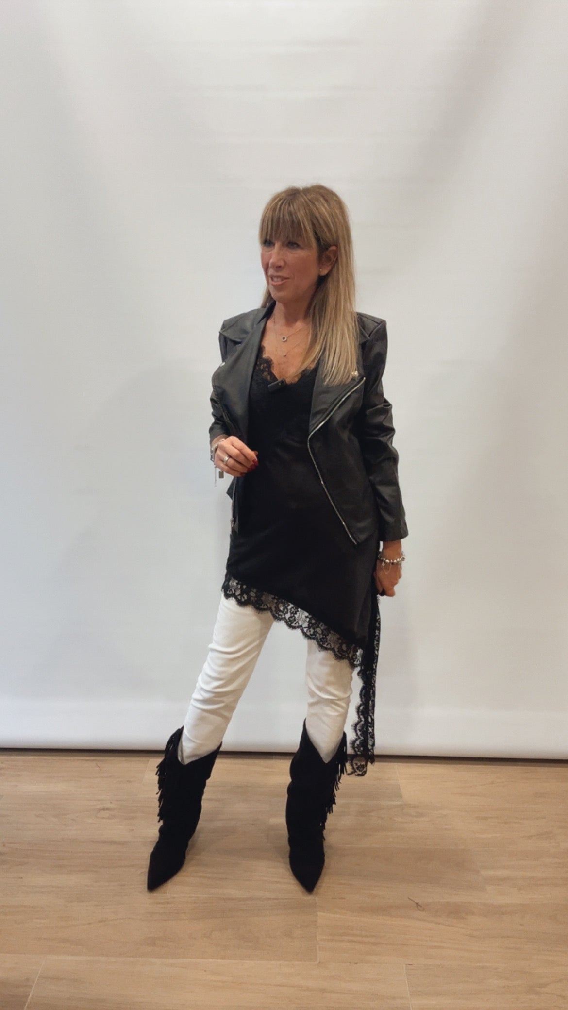 Sottoveste pizzo asimmetrico