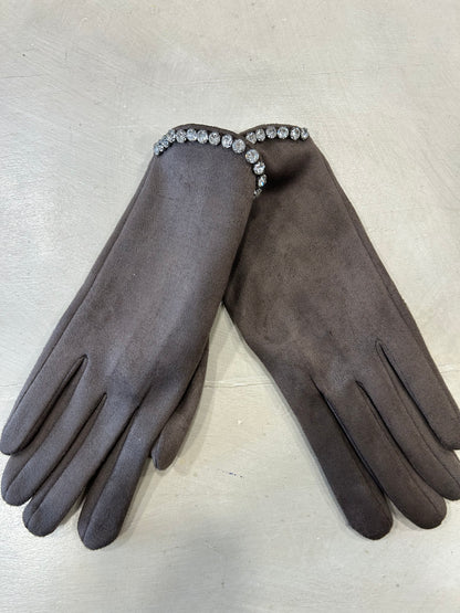 Guanti zirconi sul bordo