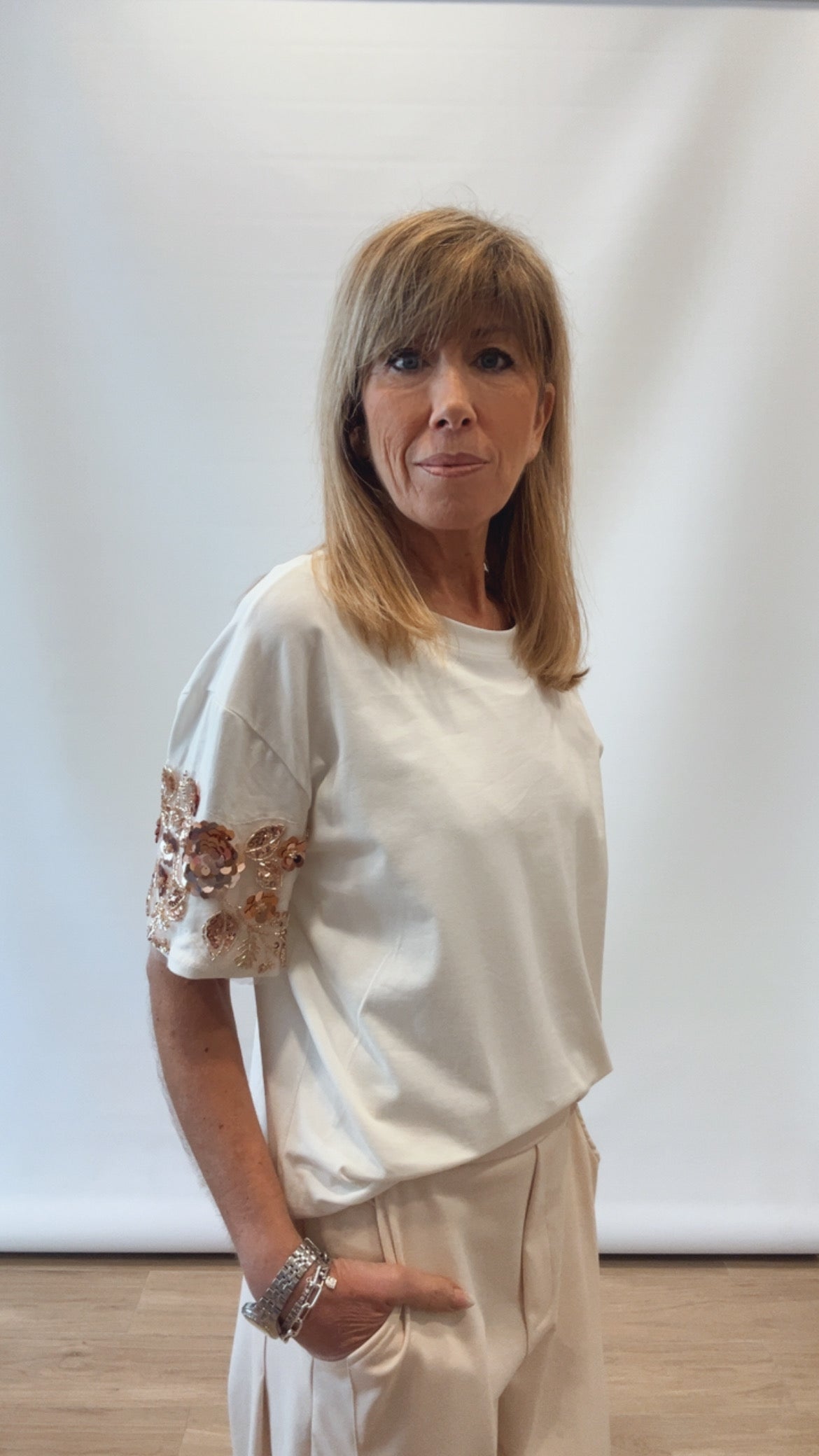 Maglia manica corta paillettes