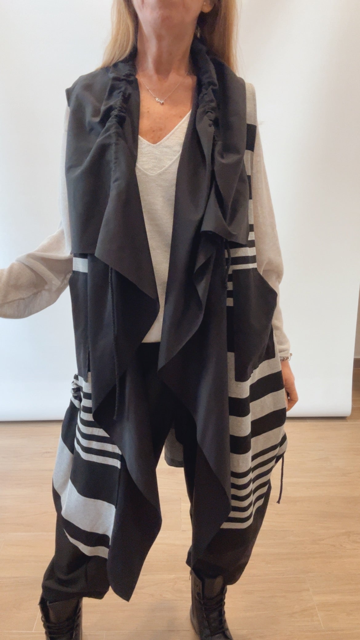 Gilet lungo smanicato