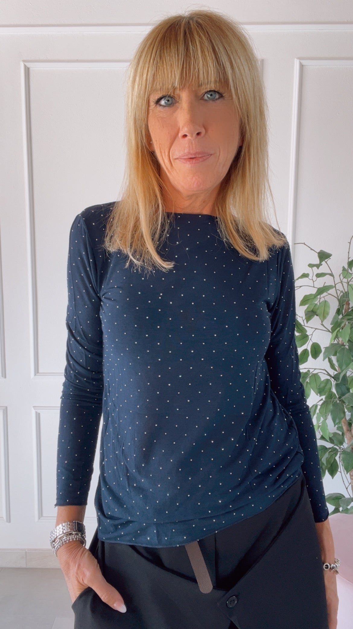 Maglia cashmere con micro borchie
