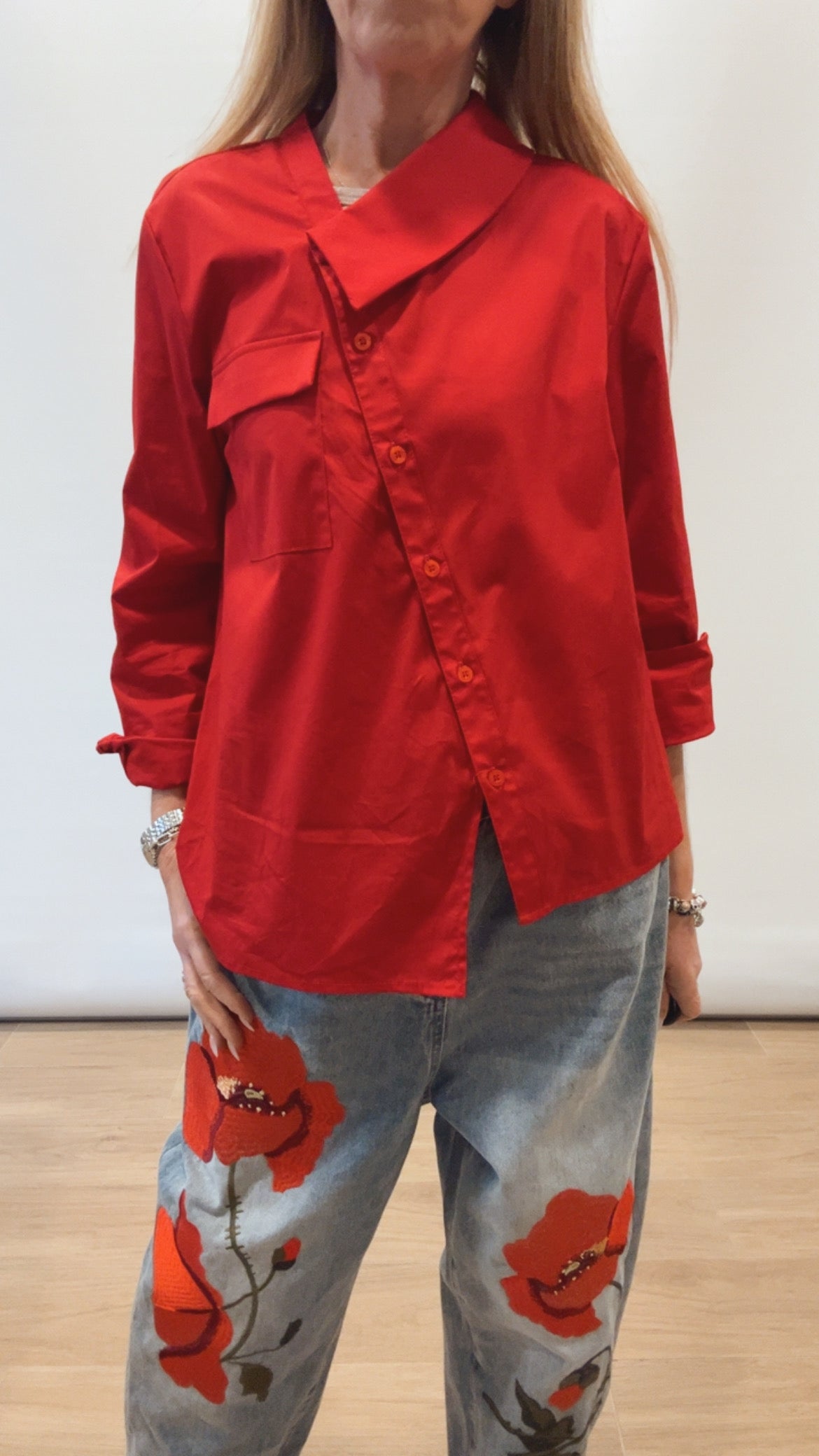 Camicia bottoni asimmetrici