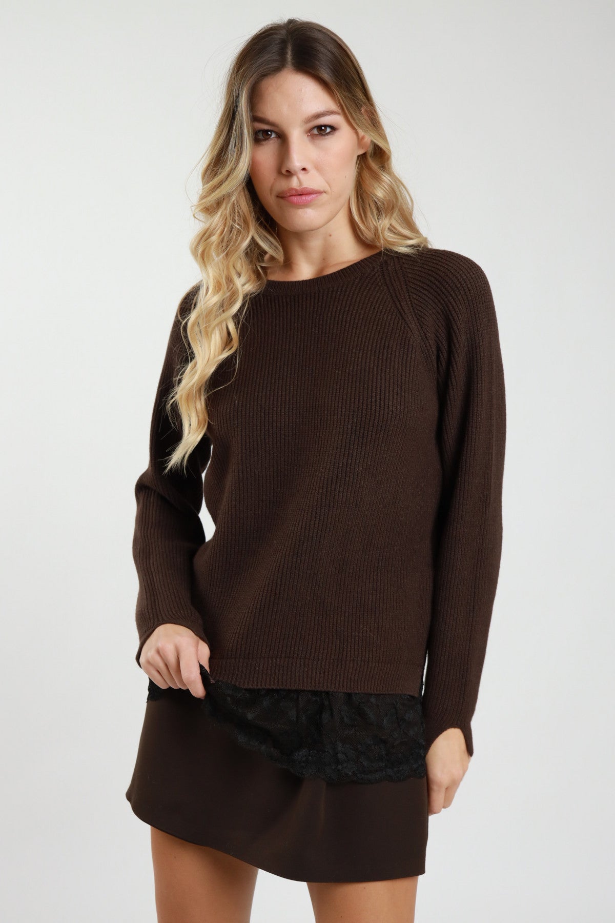 MAGLIA PIZZO SUL FONDO