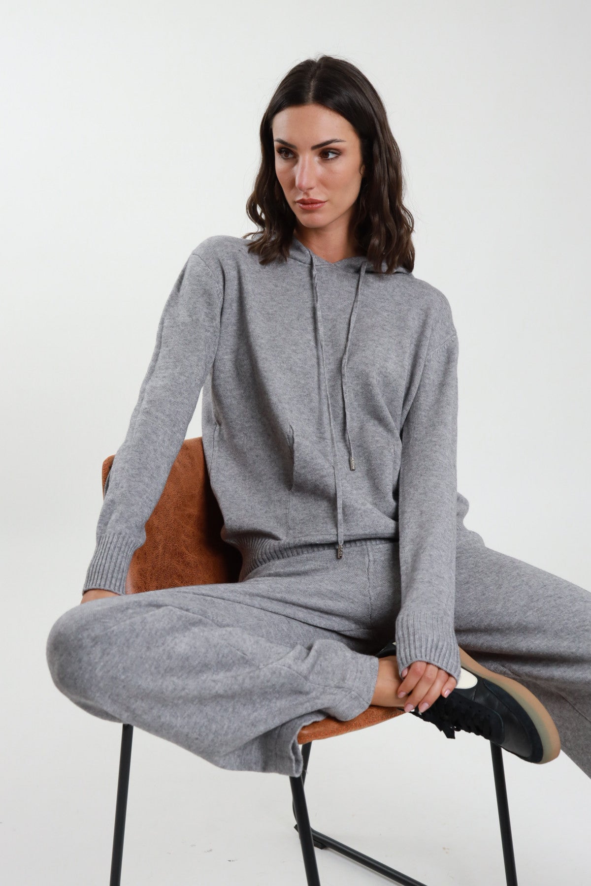 COMPLETO IN MAGLIA FELPA + PANTALONI