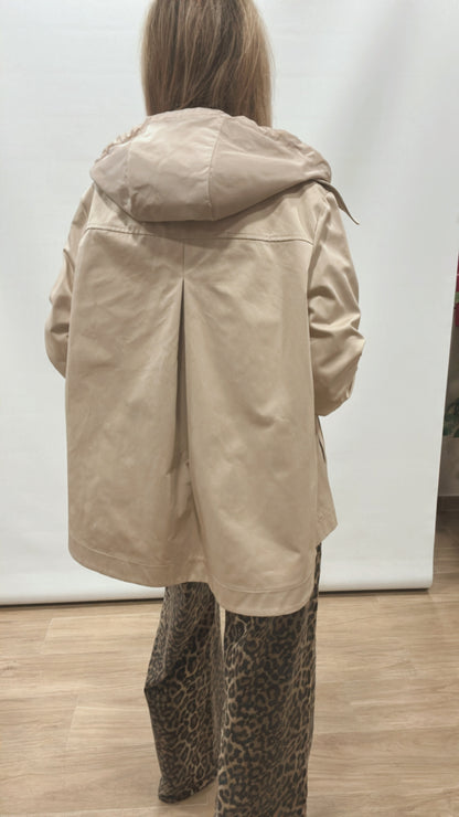 Trench corto