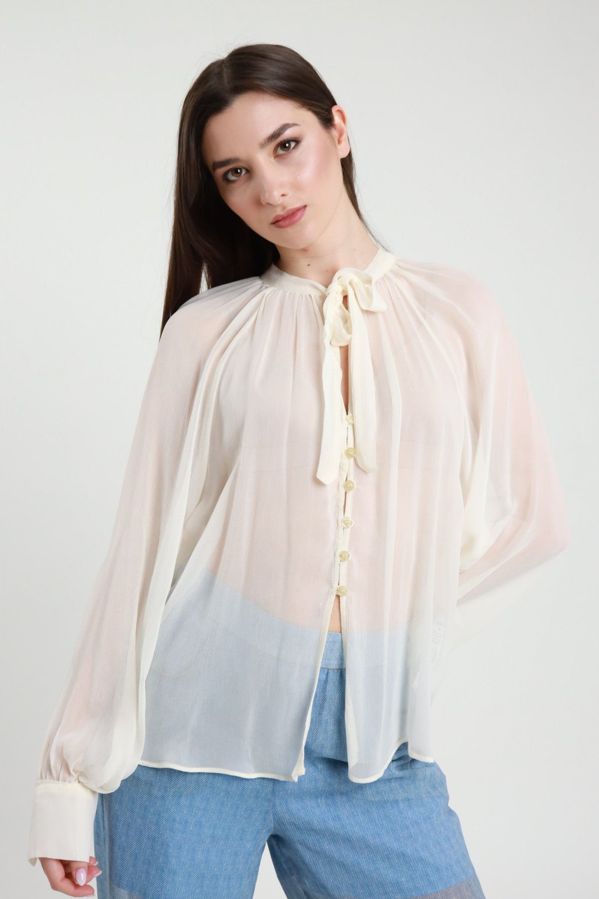 Blusa Georgette bottoncini