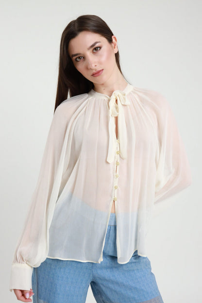Blusa Georgette bottoncini